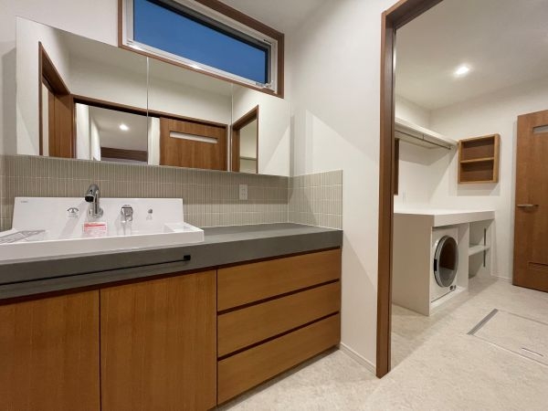 新潟市 注文住宅 ランドリールーム 乾太くん
 工務店