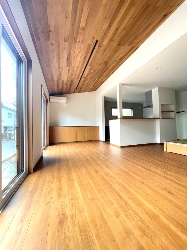 新潟市 注文住宅 勾配天井 ホワイトオーク 工務店